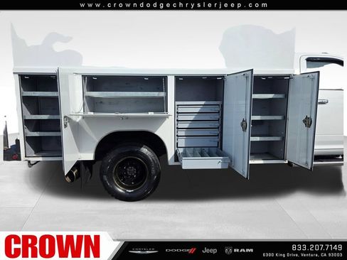 Used 2019 RAM 3500 Tradesman RWD image 17