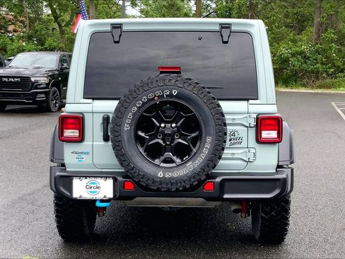 Used 2023 Jeep Wrangler Unlimited w/ Sun & Screen Package AWD/4WD image 4