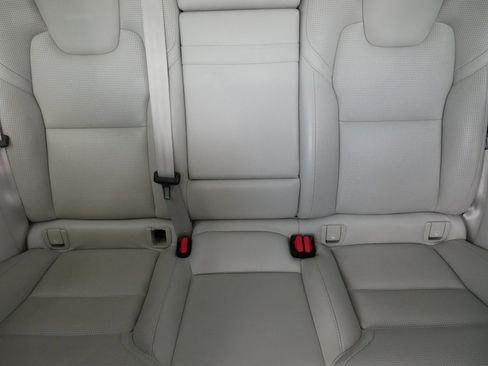 Used 2019 Volvo XC60 T8 Inscription w/ Advanced Package AWD/4WD image 13