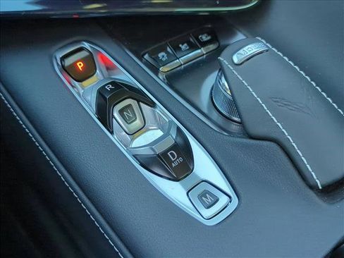 Used 2025 Chevrolet Corvette Z06 RWD image 12