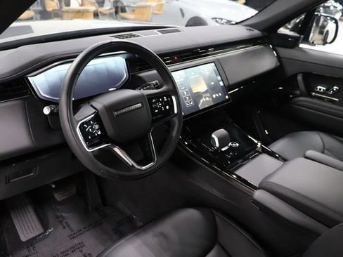 Used 2025 Land Rover Range Rover Sport SE AWD/4WD image 13