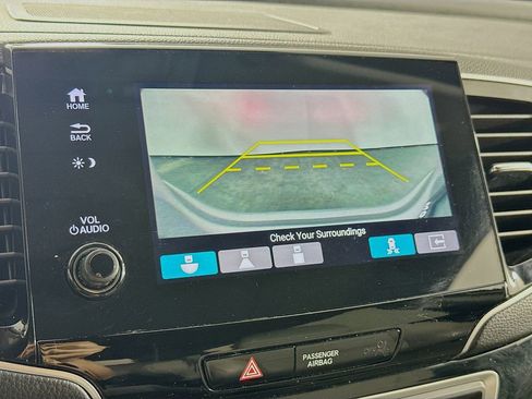 Used 2019 Honda Pilot Touring image 45