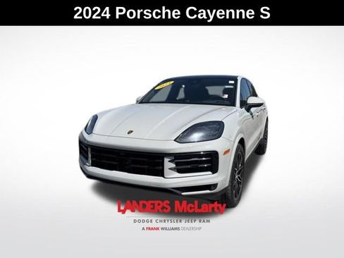 Used 2024 Porsche Cayenne S image 3
