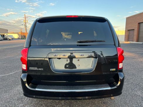 Used 2017 Dodge Grand Caravan SE w/ Power Window Group image 7