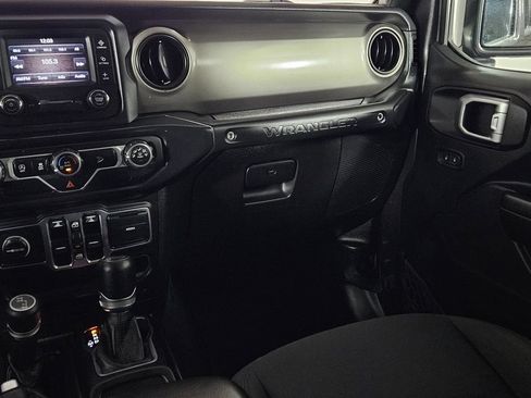 Used 2019 Jeep Wrangler Unlimited Sport S AWD/4WD image 10