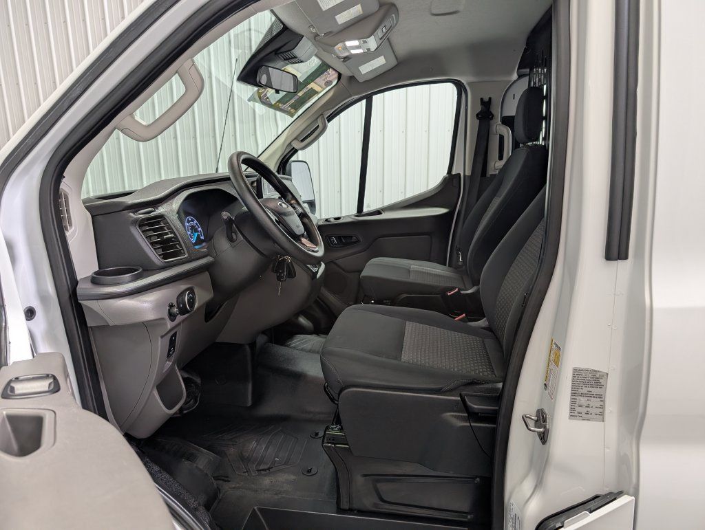 Used 2025 Ford Transit 250 Low Roof w/ Exterior Upgrade Package RWD image 9