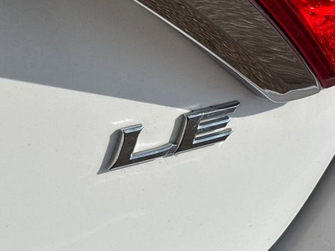 Used 2016 Toyota Camry LE image 30