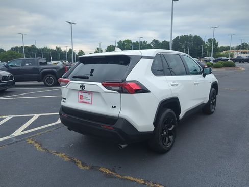 Used 2025 Toyota RAV4 LE FWD image 5