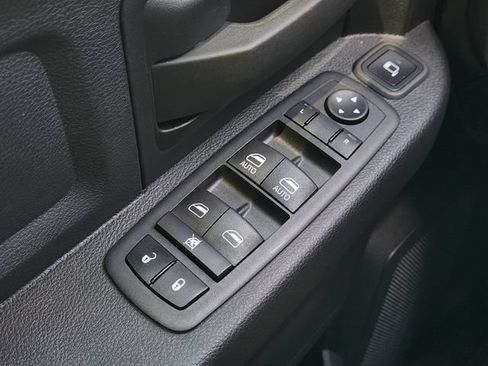 Certified 2024 RAM 2500 Tradesman w/ Special Service Vehicle Group AWD/4WD image 31