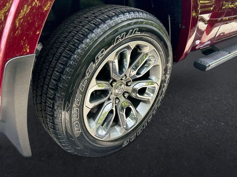 Used 2021 RAM 1500 Laramie w/ Sport Appearance Package AWD/4WD image 10