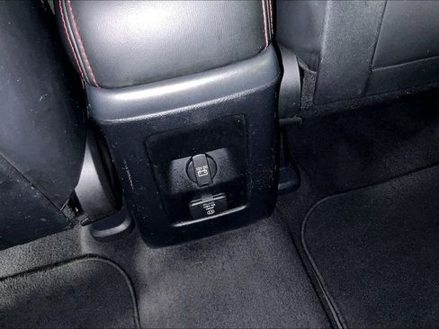 Used 2018 Dodge Journey GT image 33