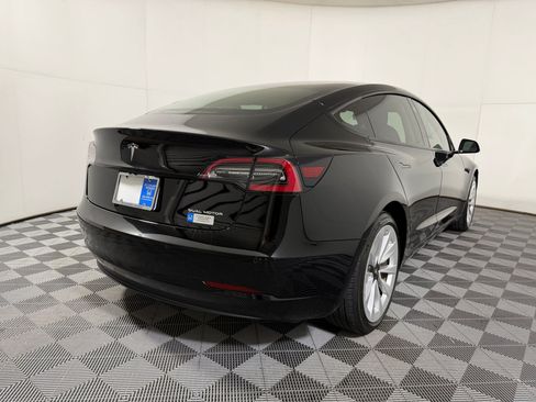 Used 2022 Tesla Model 3 Long Range AWD/4WD image 8