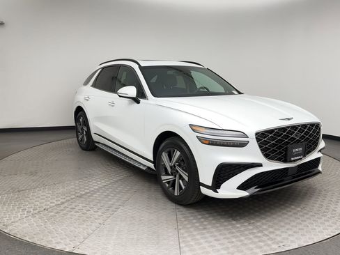 Certified 2026 Genesis GV70 3.5T Sport Advanced AWD/4WD image 8