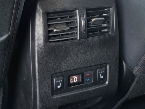 Used 2025 Mitsubishi Outlander SEL AWD/4WD image 33