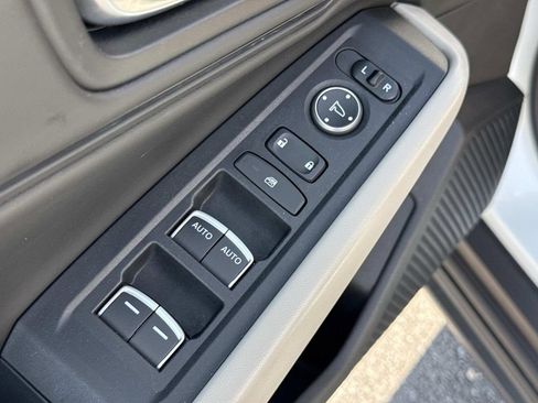 Used 2023 Honda Accord EX image 17