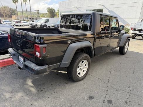 Used 2020 Jeep Gladiator Sport w/ Quick Order Package 24S image 7
