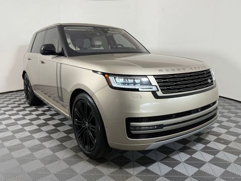 Used 2023 Land Rover Range Rover SE AWD/4WD image 7