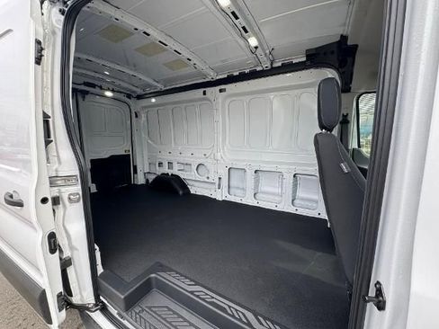 New 2025 Ford Transit 350 148 Medium Roof RWD image 33
