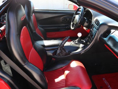 Used 2001 Chevrolet Corvette Z06 w/ Memory Pkg image 99