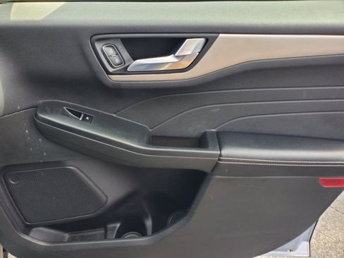 Certified 2022 Ford Escape SEL FWD image 35