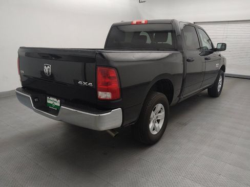 Used 2022 RAM 1500 Classic SLT AWD/4WD image 9