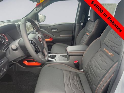 New 2025 Nissan Frontier PRO-4X w/ Pro Convenience Package image 15