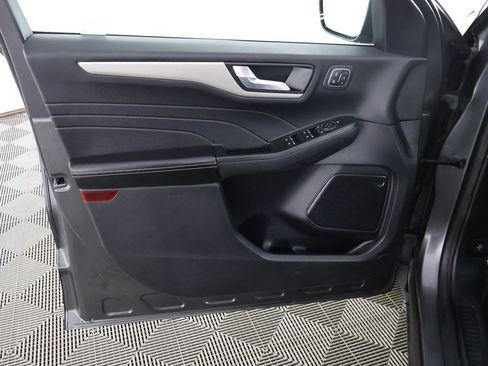 Used 2022 Ford Escape SEL w/ Technology Package image 25