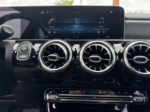 Used 2020 Mercedes-Benz A 220 image 25