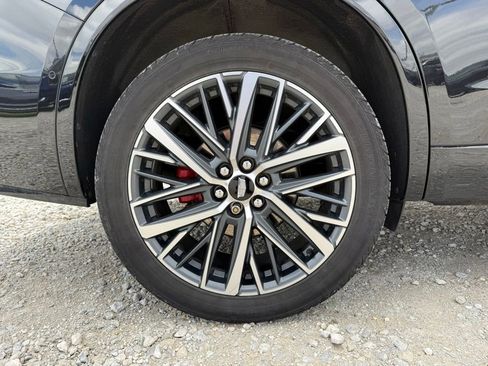 Certified 2023 Cadillac XT6 Sport w/ Technology Package AWD/4WD image 16