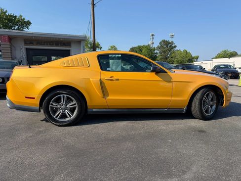 Used 2012 Ford Mustang Premium w/ V6 Coupe Accessory Pkg 1 RWD image 2