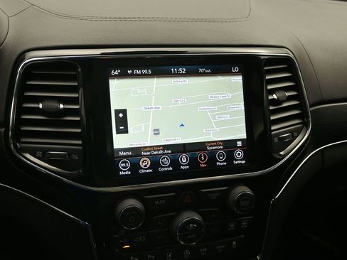 Used 2020 Jeep Grand Cherokee Summit AWD/4WD image 19