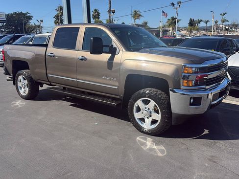 Used 2015 Chevrolet Silverado 2500 LTZ w/ Duramax Plus Package AWD/4WD image 3