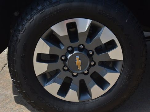 New 2026 Chevrolet Silverado 2500 Custom w/ Custom Value Package AWD/4WD image 11