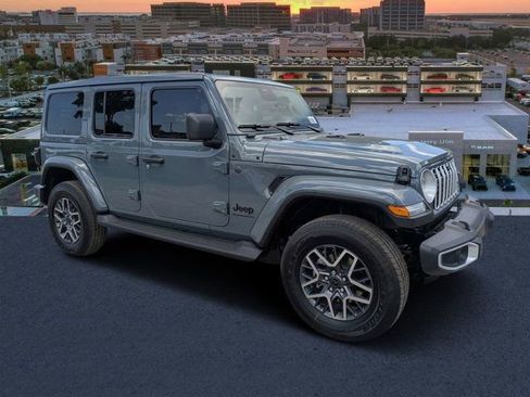 New 2026 Jeep Wrangler Unlimited Sahara AWD/4WD image 1