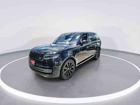 Used 2023 Land Rover Range Rover SE AWD/4WD image 4