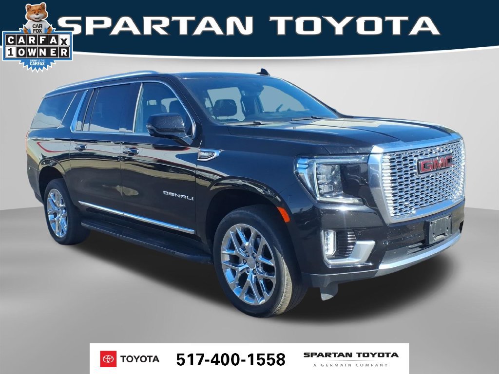 Used 2022 GMC Yukon XL Denali w/ Advanced Technology Package AWD/4WD image 5