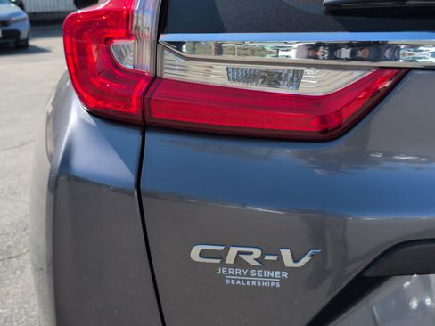 Used 2018 Honda CR-V LX image 11