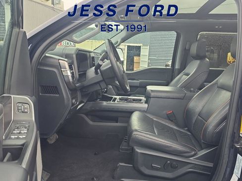 Used 2025 Ford F350 Lariat w/ Black Appearance Package image 13