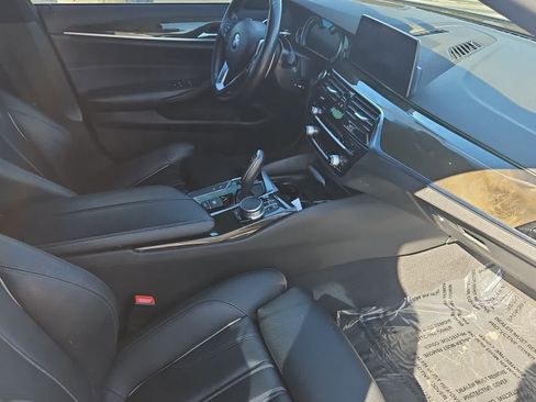 Used 2019 BMW 530i w/ Convenience Package image 13