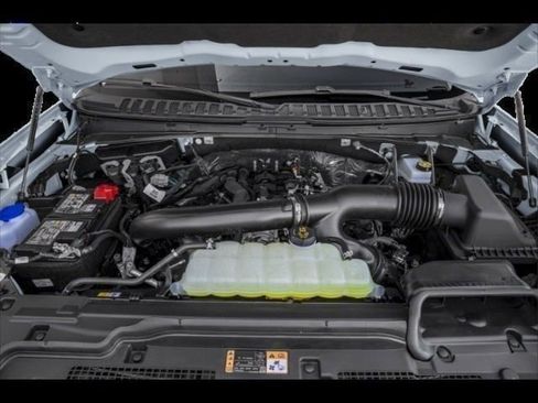 New 2025 Ford Expedition Active AWD/4WD image 9