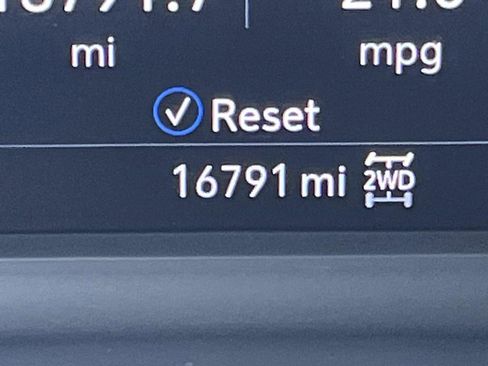 Certified 2024 Cadillac XT6 Premium Luxury w/ LPO, Floor Liner Package image 40