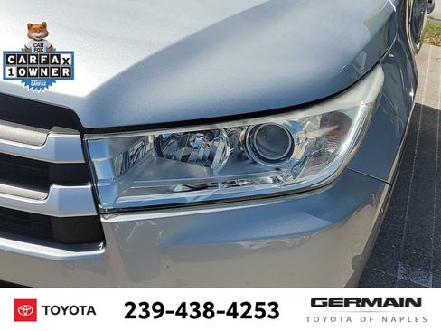 Certified 2019 Toyota Highlander XLE FWD image 15