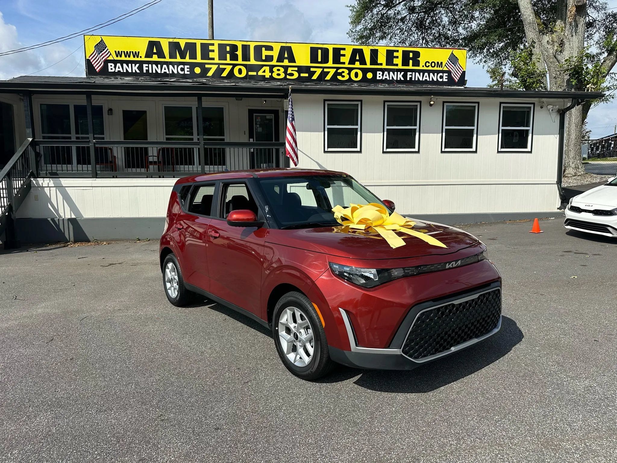 Used 2025 Kia Soul LX w/ LX Technology Package FWD image 11