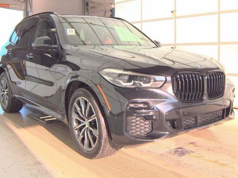 Used 2022 BMW X5 xDrive40i w/ M Sport Package image 6