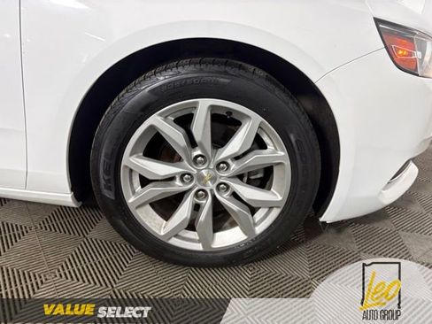 Used 2016 Chevrolet Impala LT w/ Convenience Package FWD image 23