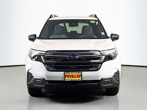 New 2025 Subaru Forester Premium image 2