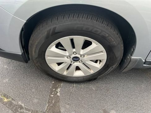 Used 2018 Subaru Outback 2.5i Premium AWD/4WD image 14