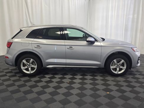 Used 2023 Audi Q5 2.0T Premium w/ Convenience Package image 7