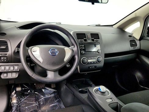 Used 2014 Nissan Leaf S w/ Charge Package FWD image 12