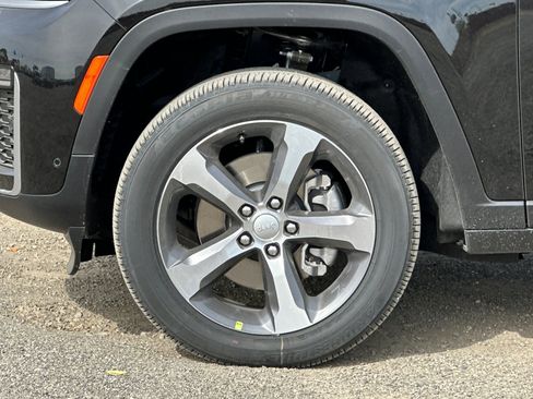 New 2026 Jeep Grand Cherokee L Limited AWD/4WD image 26